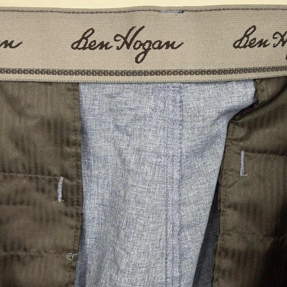 Ben Hogan Mens Performance Golf Shorts Blue Heather Stretch Size 44 Flat Front